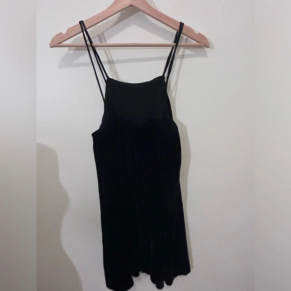 Kimchi Blue‎ Velvet Little Black Dress Size XS - Picture 3 of 8